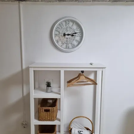 Im Untergeschoss Apartment